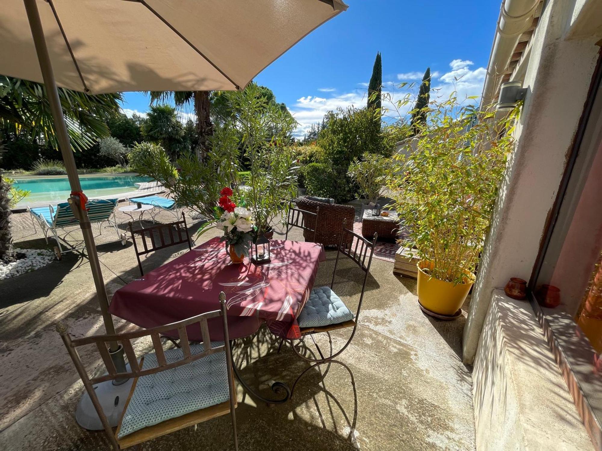 Bed and Breakfast Mas De La Butte Blanche Orgon Exterior foto